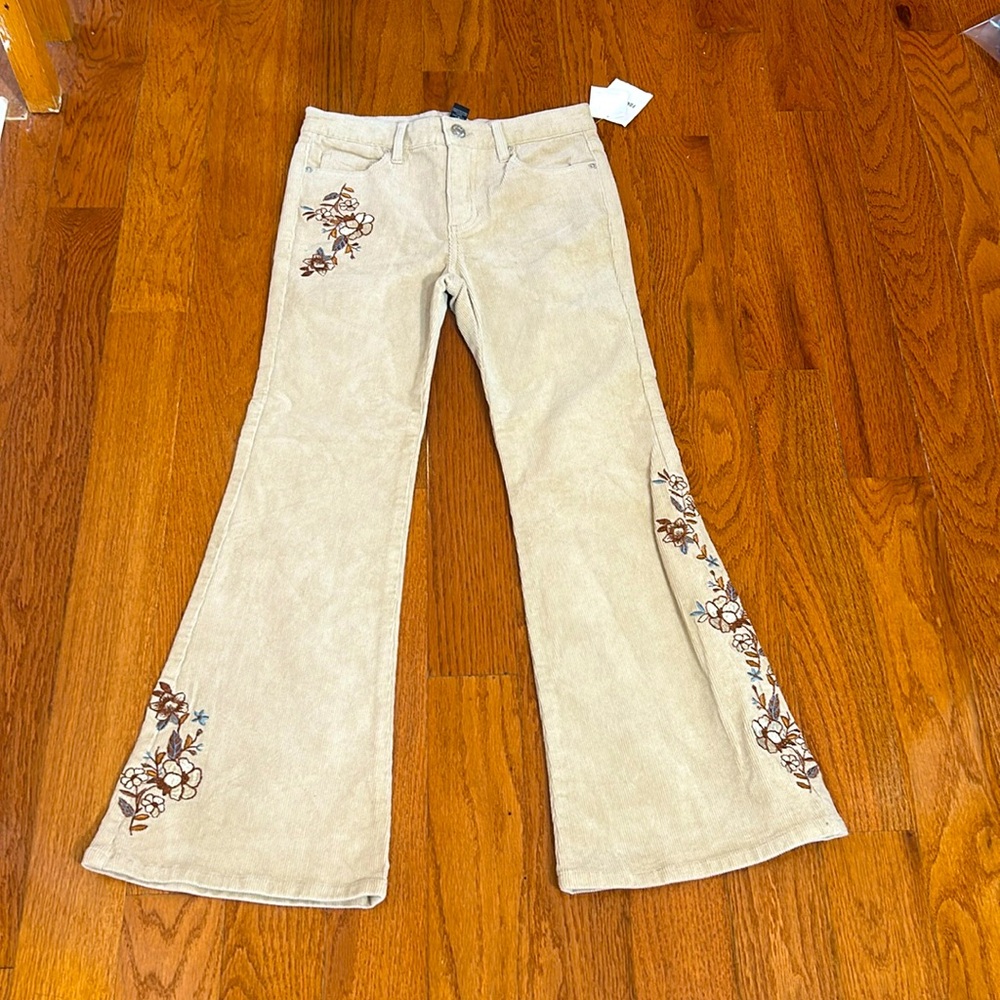 NWT FOREVER 21 KIDS CREAM MID RISE FLARE CORDUROY EMBROIDERED PANTS SIZE 11/12